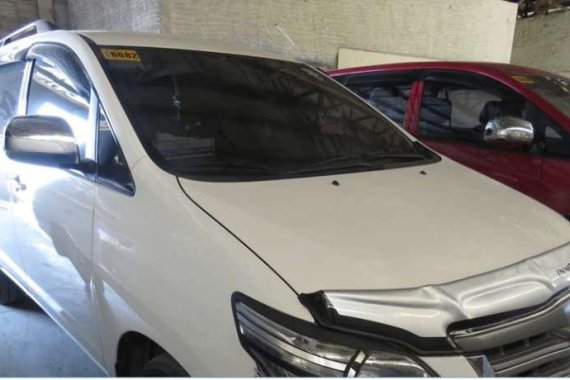 For sale or for rent Toyota Innova Diesel Manual Matic 2016 ok self drive