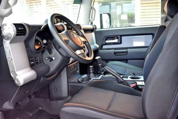 2015 Toyota FJ Cruiser Super Fresh Like Brand New 1.588m Nego for sale