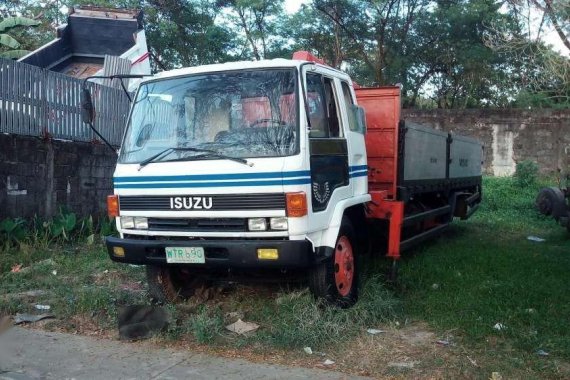 Isuzu Forward Boom truck 2002 for sale 