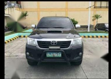 Toyota Hilux 2013 model G series manual 4x2 for sale