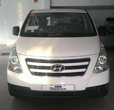 2017 Hyundai Grand Starex Super Express P38K DP 15 and 18 Seater Diesel MT