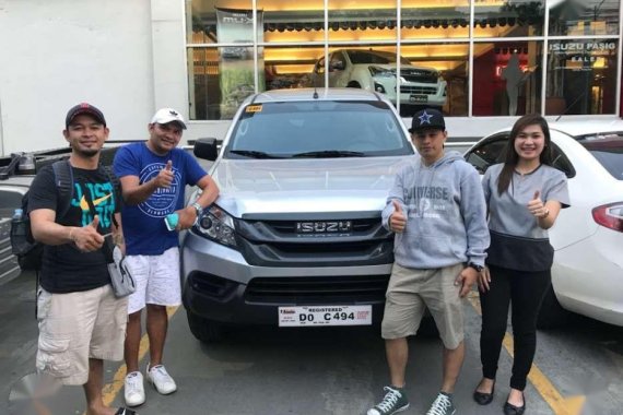 Isuzu Mu-X 4X2 Ls Mt 2017 for sale