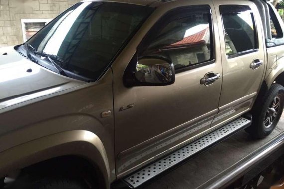 Well-kept Isuzu D-max 2010 for sale