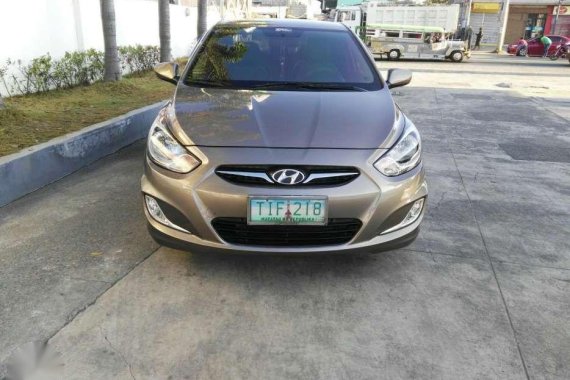 Hyundai Accent cvvt 1.4 gas automatic top of the line 2012. for sale