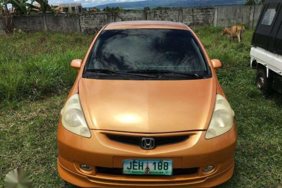 Well-maintained Honda Fit 2010 for sale
