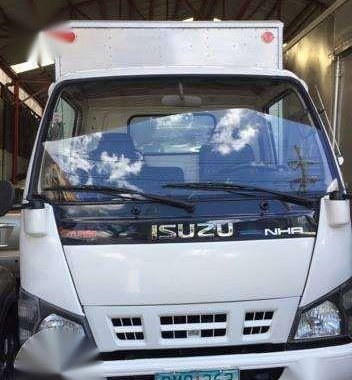 2010 Isuzu NHR local for sale 