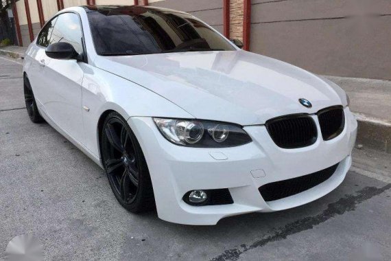 Good as new  BMW 320i e92 2008 for sale