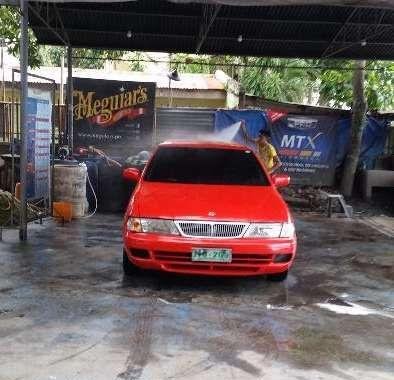 Well-kept Nissan Sentra FE 2000 for sale