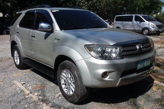 Toyota Fortuner 2009 G A/T for sale