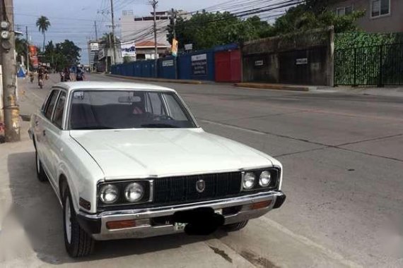 Toyota Crown Vintage RS80  White For Sale 