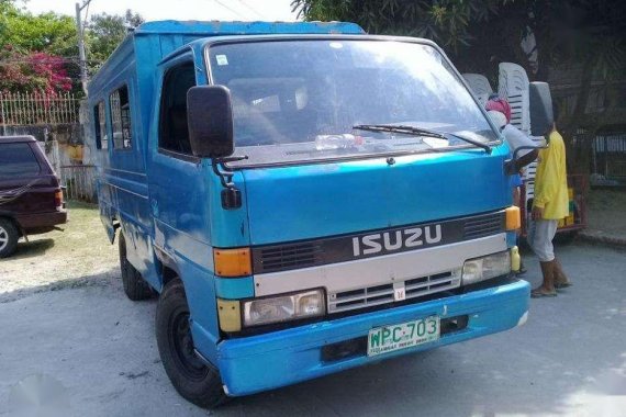Like New Isuzu Elf for sale
