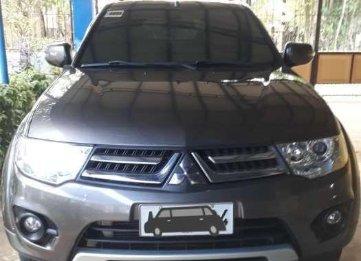 Mitsubishi Montero glx mt. 2014 Color Quarth brown