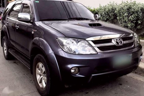 2009 series Toyota Fortuner 3 liter 4wd Bullet Proof Level 6 vs lc200
