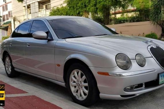 2004 Jaguar S Type Leather interior