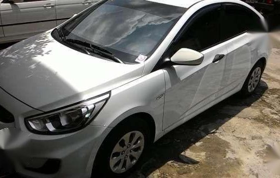 2017-Hyundai - Grab Accent manual- FOR SALE 