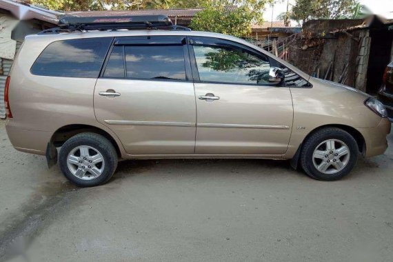 TOYOTA Innova G Gas 2.0 limited edition 2006 model. 