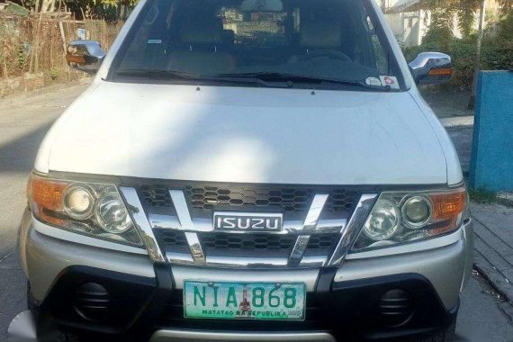 2010 Isuzu Crosswind for sale