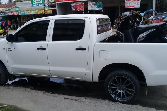 For sale Toyota Hilux 2010 model at best price