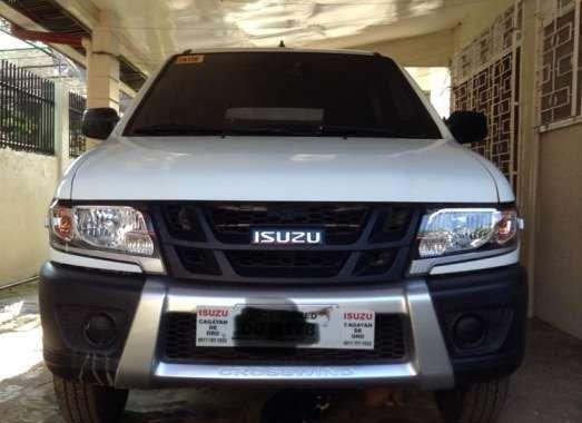 2017 Isuzu Crosswind XL FOR SALE 