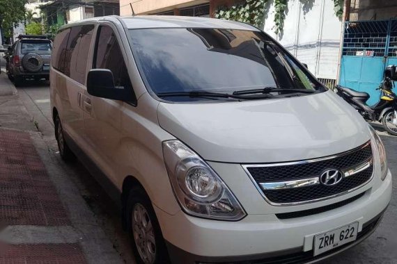 2009 Hyundai Grand starex vgt GOLD AT Local