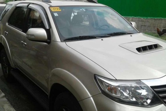 TOYOTA Fortuner v 2015 matic 4x4 diesel