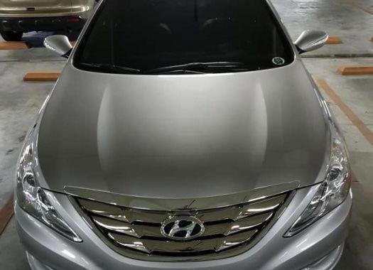 Dec 2011 Hyundai Sonata Premium 2.4 Lt