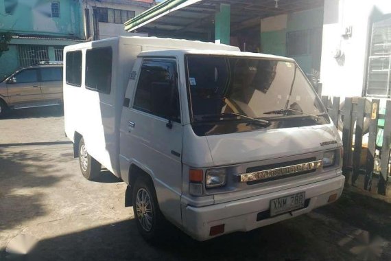 Fb MITSUBISHI  L300 deluxe Dual Aircon