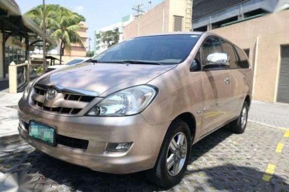 2005 Toyota  Innova G VVTI Gas Top of the Line