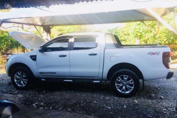 Ford Ranger wildtrak top of the line 4x4 3.2 MT 2014 FOR SALE