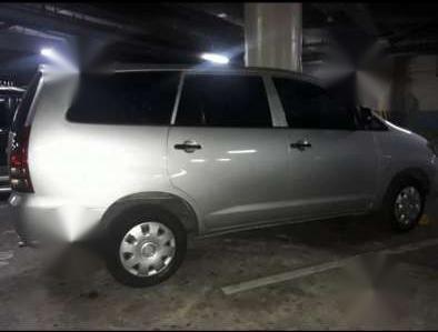 TOYOTA Innova J 2006 model diese