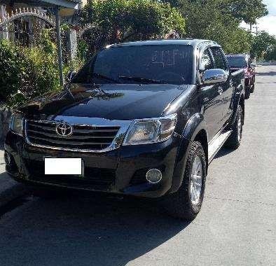 Toyota Hilux MT model 2012 FOR SALE