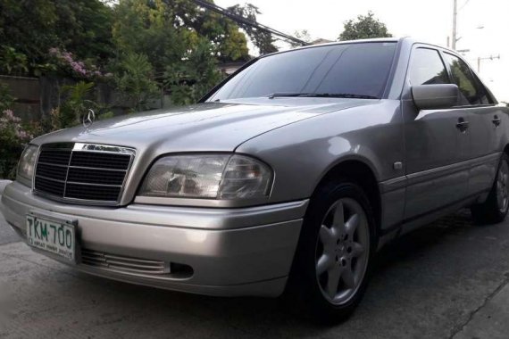 1993 model Mercedes Benz C200 all power automatic 220k FOR SALE