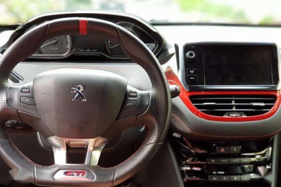 Peugeot 208 Turbo 2016 FOR SALE