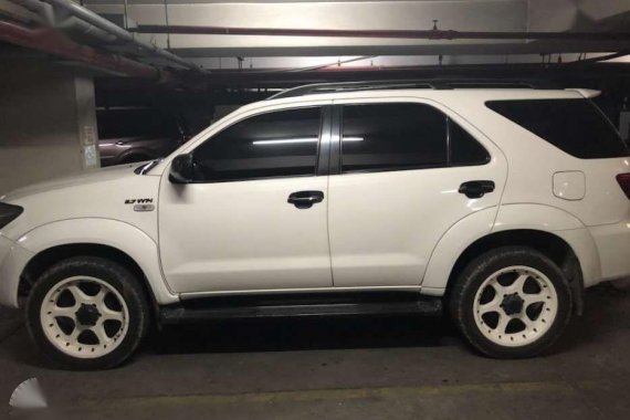 FOR SALE 2005 TOYOTA Fortuner Gas 4x2