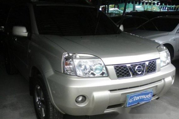 Well-maintained Nissan X-Trail 2010 AT for sale