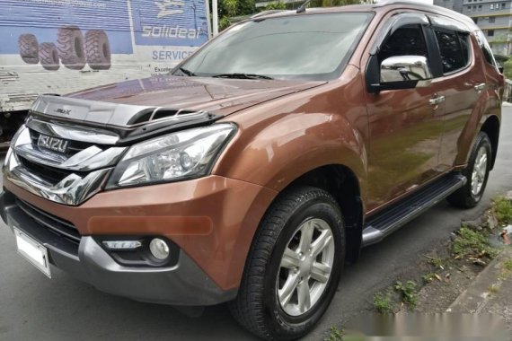 2018 Purchased Isuzu MUX 3.0 AT. Top of the line v