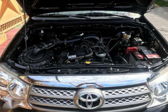 2010 Toyota Fortuner G 4x2 AT Gas FOR SALE