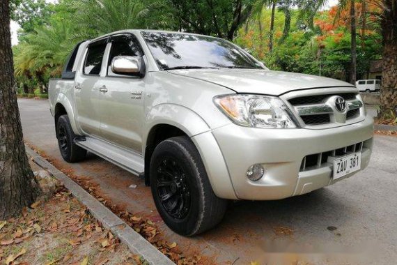 Well-maintained Toyota Hilux 2006 for sale