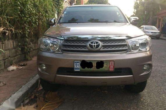 Toyota Fortuner 2007 Beige SUV For Sale 