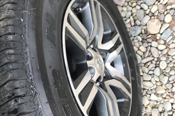 Toyota FORTUNER manual diesel VNT Turbo All Black interior 2015