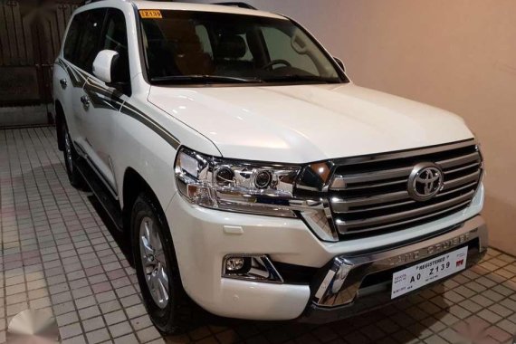 2018 Bnew Toyota Landcruiser VX LC200 Last Unit