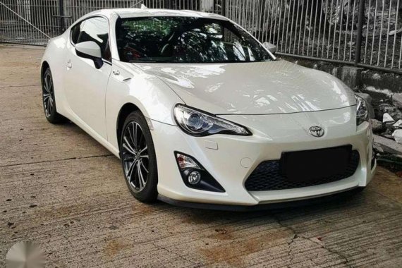 2013 Toyota GT 86 Pearl White not brz benz bmw civic honda coupe