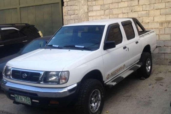 Like new Nissan Frontier for sale