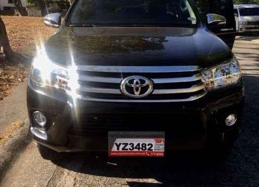 2016 Toyota Hilux 2.8g (4x4) 974km only