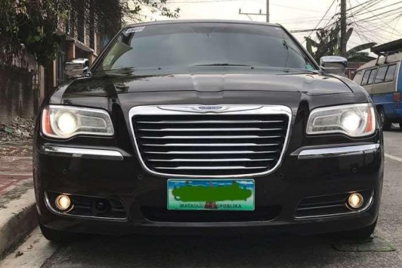 2013 Chrysler 300c - rush!!! for sale 