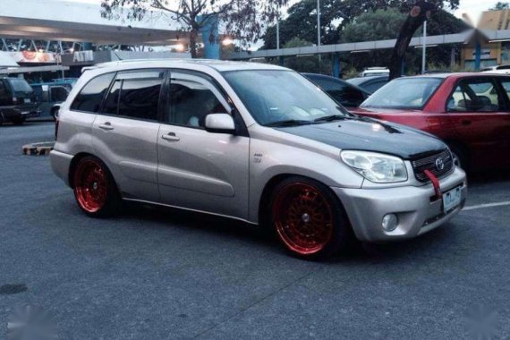 Toyota Rav4 2004 mdl showtype for sale 
