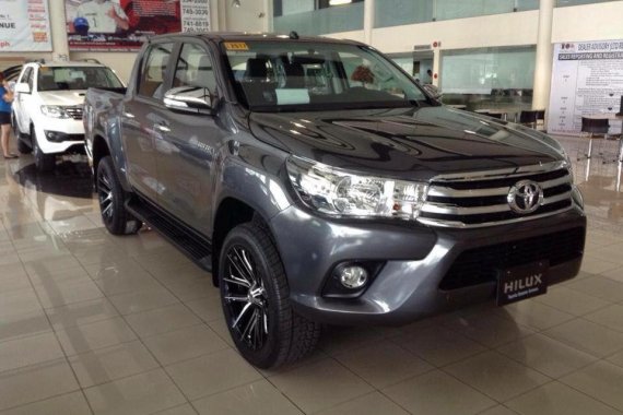 NEW TOYOTA HILUX 4X2 E M/T 2018 FOR SALE