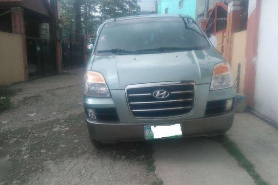 2007 Hyundai Starex CRDi Green Van For Sale 
