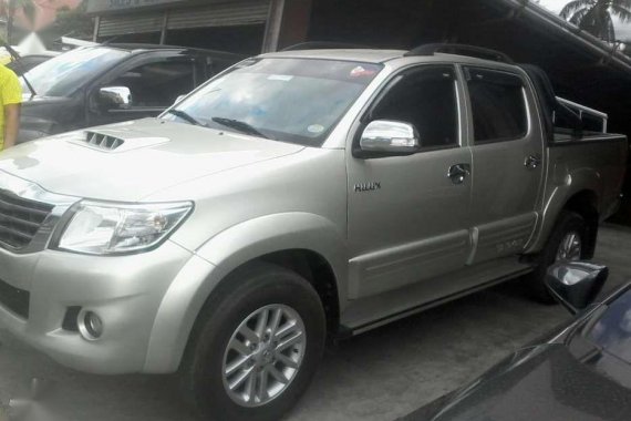 Toyota Hilux G 2014 manual diesel FOR SALE 