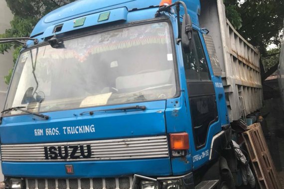 Isuzu Dump Truck 1990 for sale 